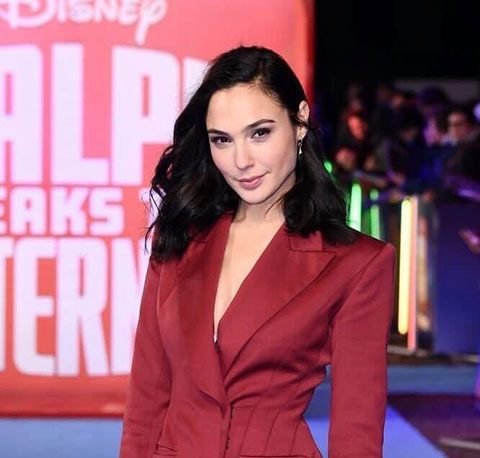 Makeup by Sarah for Gal Gadot for the premiere of Ralph Breaks the Internet